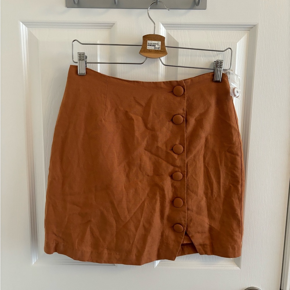 Mini skirt with buttons - new with tags